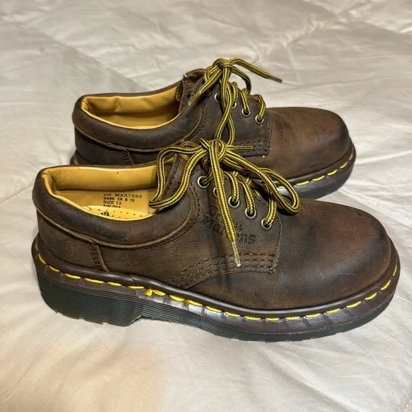 Dr. Martens Air Wair England Original Brown Leather Shoes Children Size 13 - Picture 2 of 8